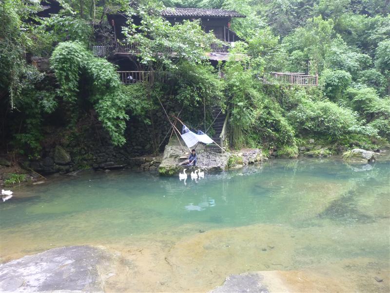 Three Gorges on the Yangtze River, Three Gorges households Three Gorges on the Yangtze River, Three Gorges households