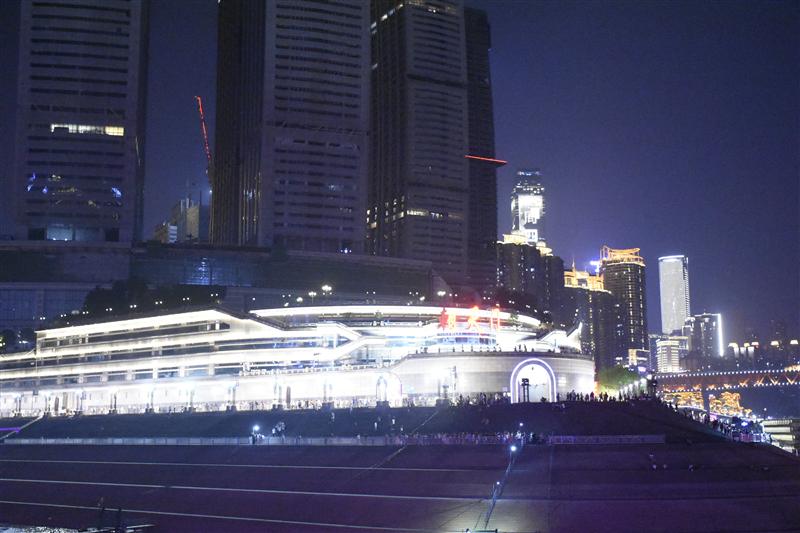 Night view of Chaotianmen Pier Night view of Chaotianmen Pier