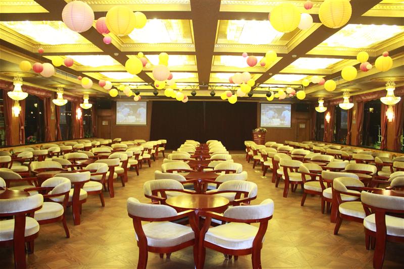 重庆 两江游 金碧辉煌游船 金碧女王  重庆 两江游 金碧辉煌游船 金碧女王