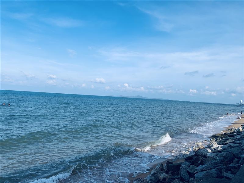 泰国 芭提雅 海边 4月