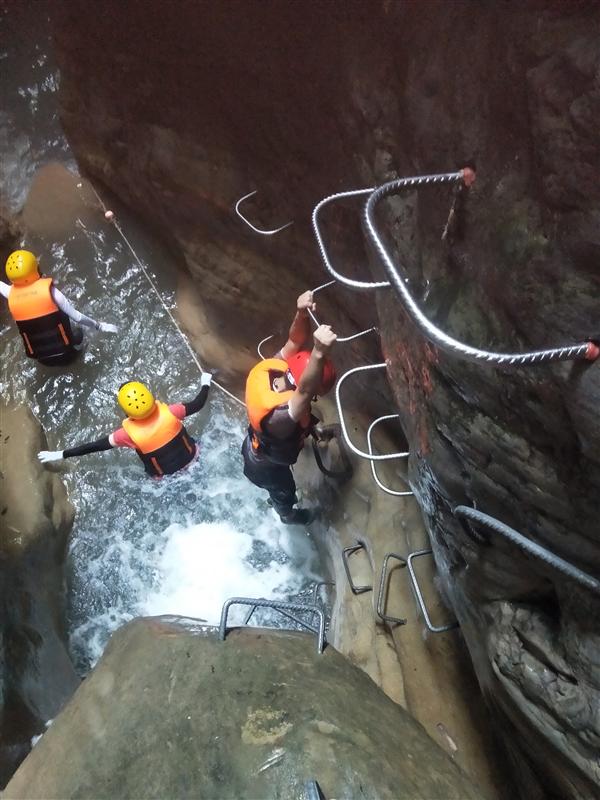 重庆北碚金刀峡 人体漂流 重庆北碚金刀峡 人体漂流