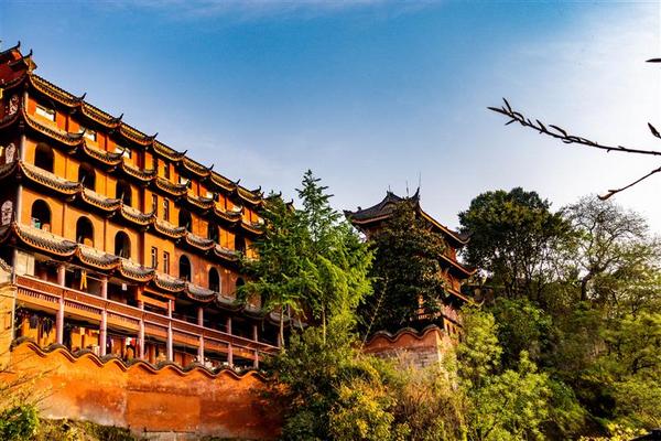 重庆 沙坪坝 磁器口 宝轮寺 春天 