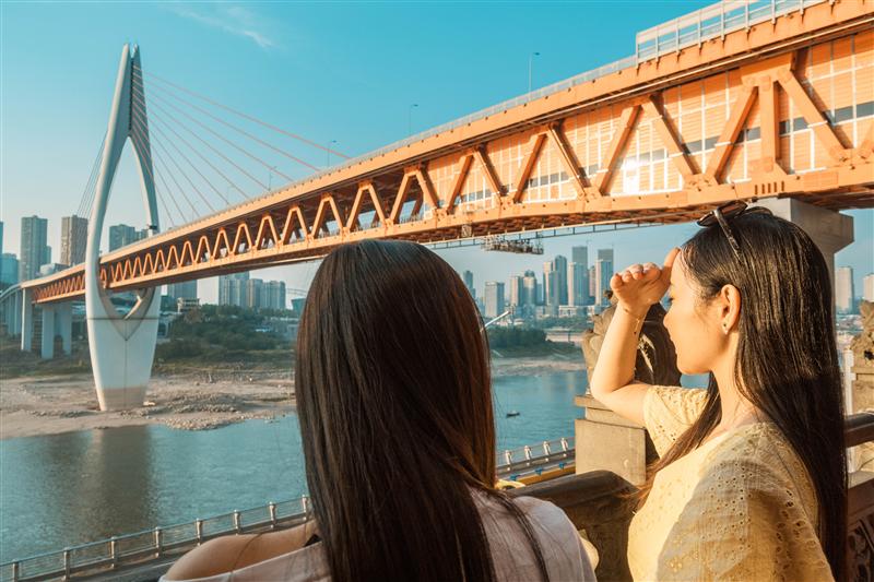 重庆 解放碑 洪崖洞 巴渝民宿美食街 豆豆和楠楠 夏天 杨志熠 重庆 解放碑 洪崖洞 巴渝民宿美食街 豆豆和楠楠 夏天 杨志熠