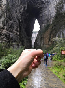 中国 武隆 天生三桥 一线天 春天 