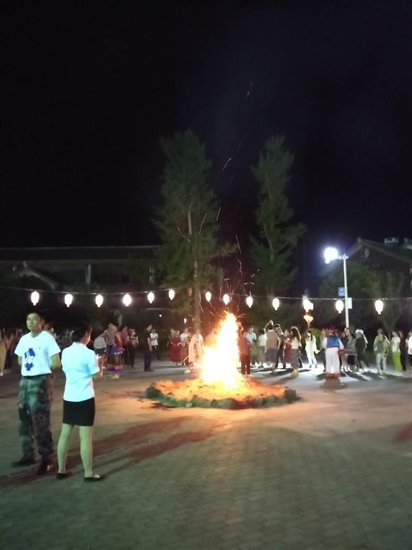 阿依河 篝火晚会 阿依河 篝火晚会