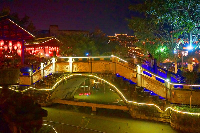 重慶 南山鮮龍井火鍋 重慶 南山鮮龍井火鍋