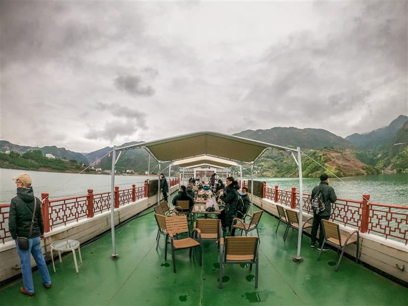 The Three Gorges Scenic Area The Three Gorges Scenic Area