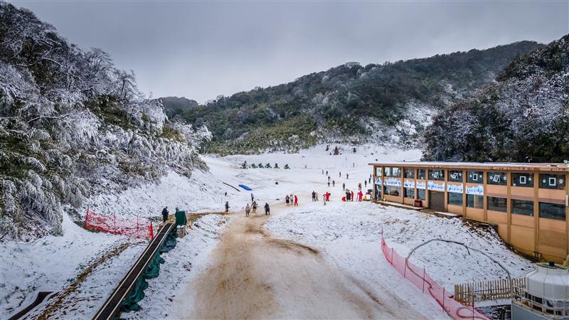 中国 重庆 南川 金佛山 北坡 滑雪场 中国 重庆 南川 金佛山 北坡 滑雪场