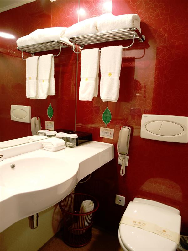 黄金5号房间 黄金5号房间