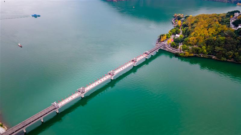 中国 重庆 三峡 白帝城 风雨廊桥  中国 重庆 三峡 白帝城 风雨廊桥