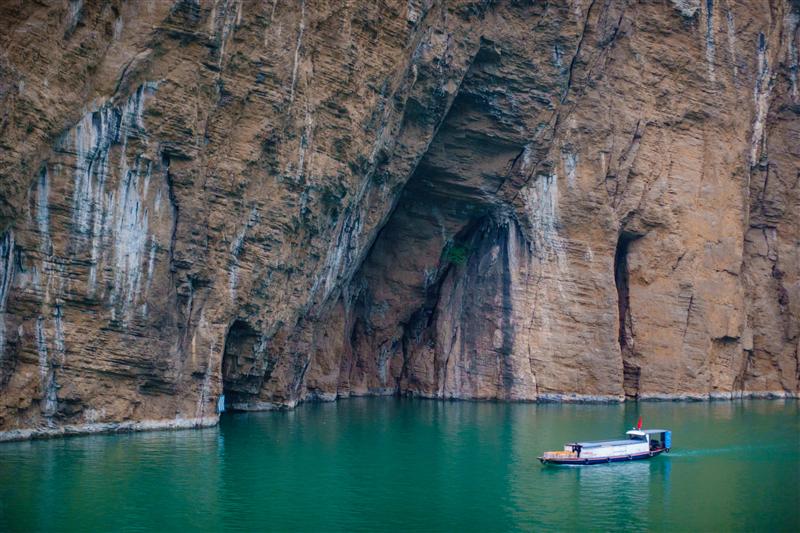 中国 重庆 三峡 瞿塘峡 悬棺  中国 重庆 三峡 瞿塘峡 悬棺