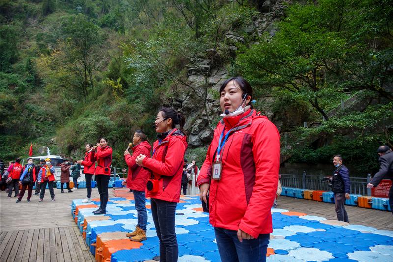 中国 重庆 巫山 神女溪 三峡 歌舞表演 冬季 杨志熠