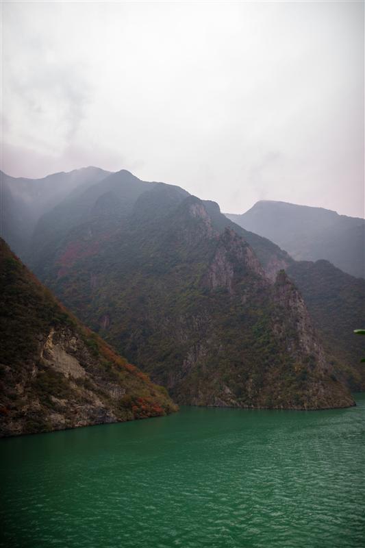The scenery of Wuxia on the road The scenery of Wuxia on the road