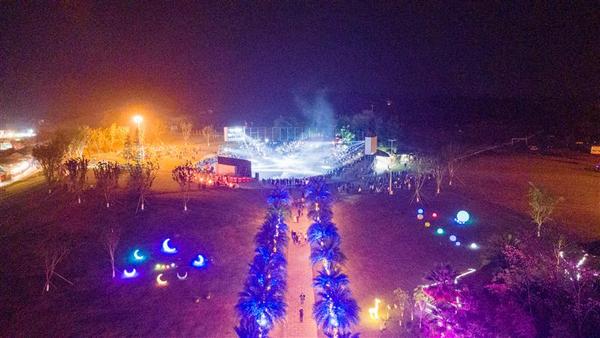 中国 重庆 铜梁 奇彩梦园 冬季 杨志熠