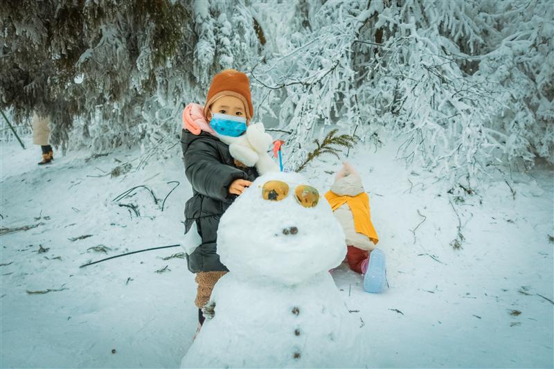 中国 重庆 丰都 南天湖 南天湖国际滑雪场 戏雪乐园 冬季 杨志熠