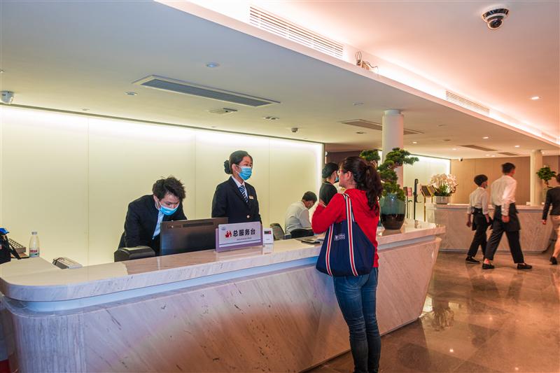 中国 重庆 朝天门 星际邮轮 雅典娜号 总服务台  中国 重庆 朝天门 星际邮轮 雅典娜号 总服务台