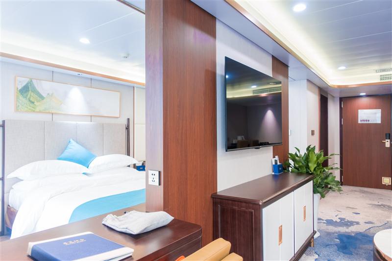 中国 重庆 华夏神女3号 行政套房