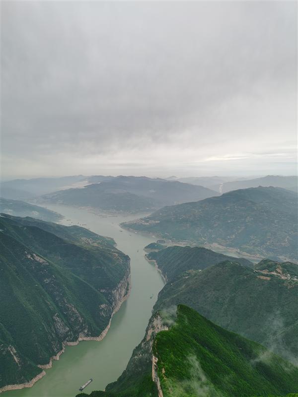 三峡 长江探索号 三峡之巅俯瞰夔门 三峡 长江探索号 三峡之巅俯瞰夔门