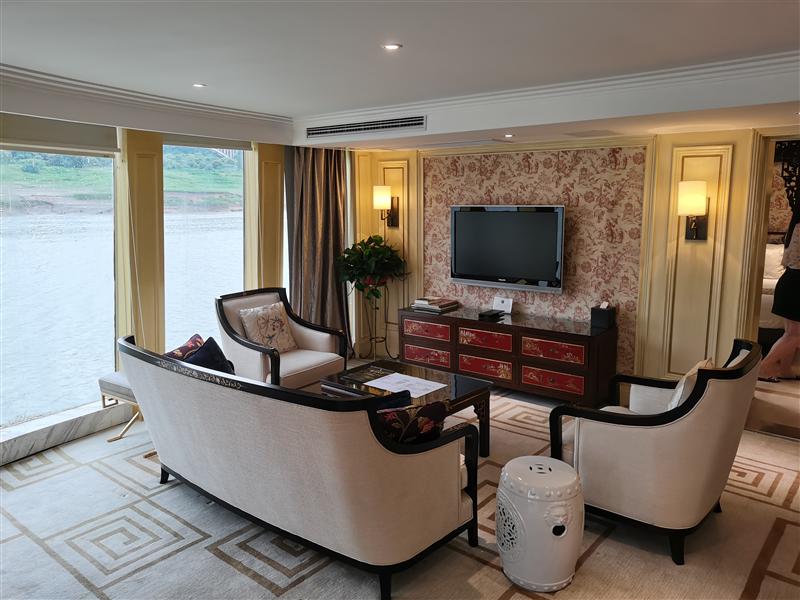 长江探索号巴菲特套房客厅 长江探索号巴菲特套房客厅