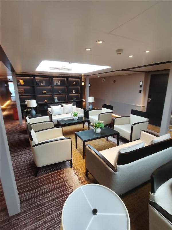 Exclusive Rest Area for Three Gorges Century Glory in Chongqing, China Exclusive Rest Area for Three Gorges Century Glory in Chongqing, China