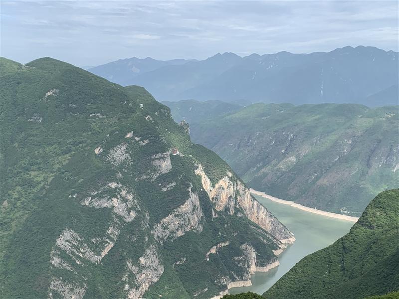 巫峽神女峰對岸神女天路 巫峽神女峰對岸神女天路
