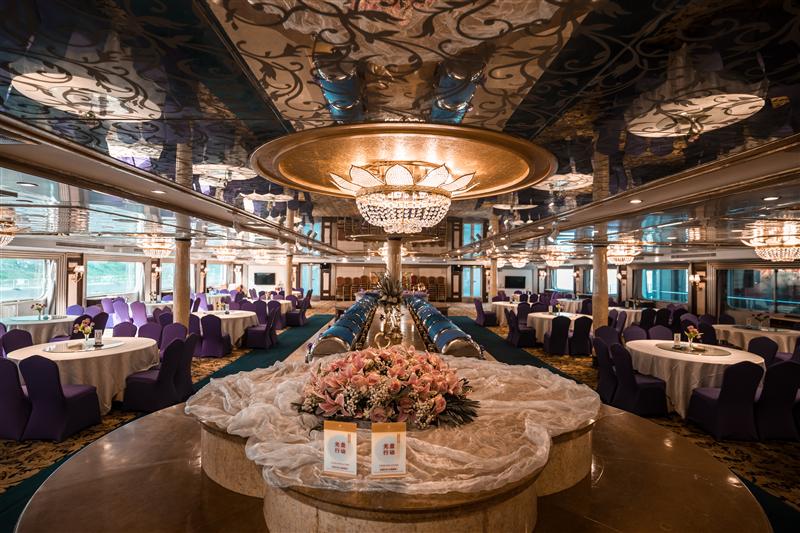 黄金8号2F自助餐厅 黄金8号2F自助餐厅