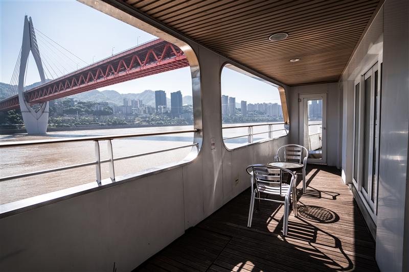 Three Gorges Cruise Gold No.2 Presidential Suite 8888 Three Gorges Cruise Gold No.2 Presidential Suite 8888
