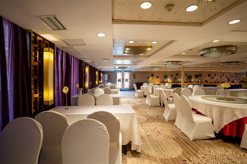 Three Gorges Cruise Golden 6 VIP Restaurant Three Gorges Cruise Golden 6 VIP Restaurant