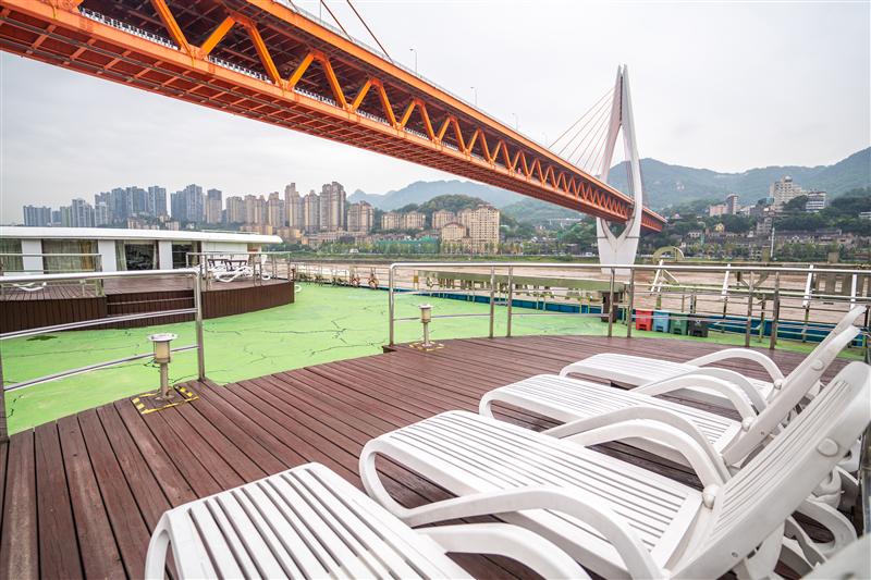 Three Gorges Cruise Ship Huaxia Goddess No.2 Three Gorges Cruise Ship Huaxia Goddess No.2