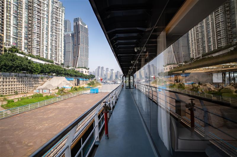 Three Gorges Cruise, Interstellar Apollo, Interstellar Athena, Top Outer Chord Three Gorges Cruise, Interstellar Apollo, Interstellar Athena, Top Outer Chord