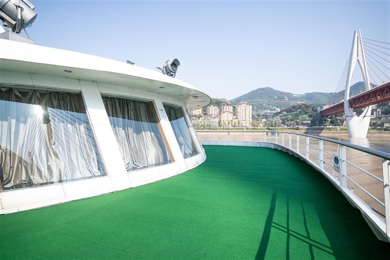 星际水晶多功能厅前部甲板 星际水晶多功能厅前部甲板