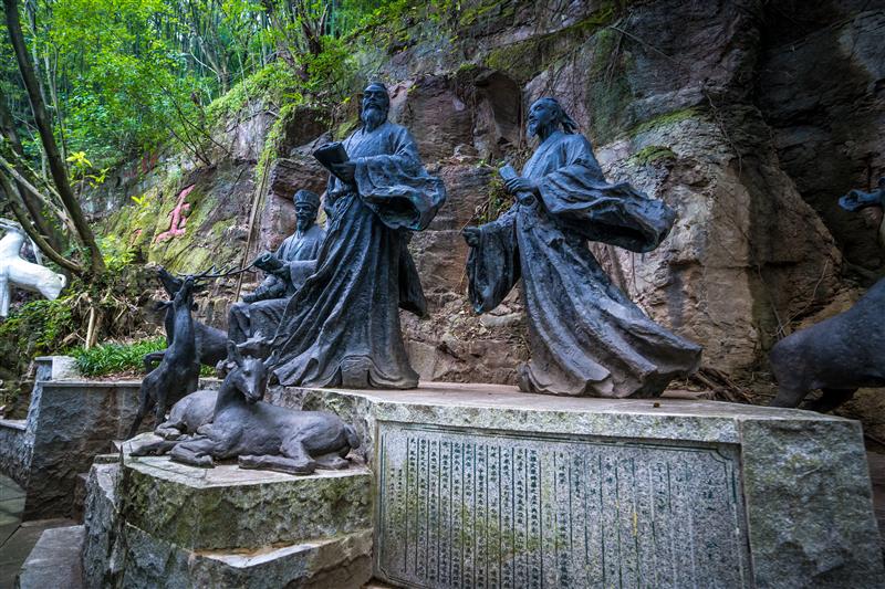 Father and son of Su family from Shuanggui Mountain Father and son of Su family from Shuanggui Mountain