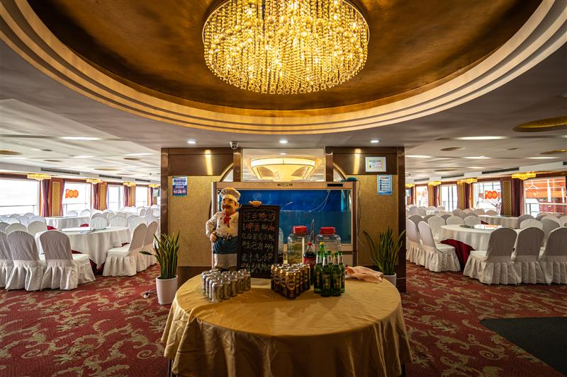 华夏神女1号2楼自助餐厅 华夏神女1号2楼自助餐厅