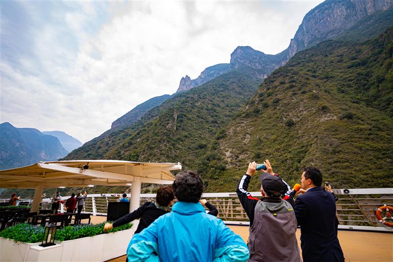 世纪神话神女峰 世纪神话神女峰