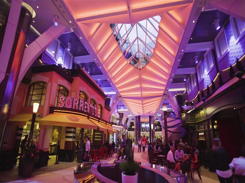 皇家加勒比RCCL光谱号 皇家加勒比RCCL光谱号