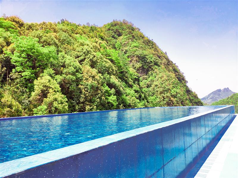 重庆 金佛山 爱必侬度假酒店 无边泳池 重庆 金佛山 爱必侬度假酒店 无边泳池