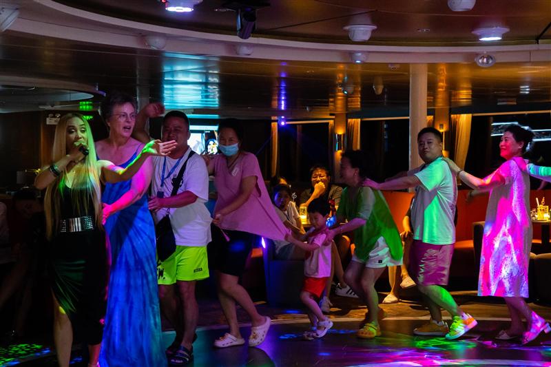 世纪游轮凯歌号晚会互动 世纪游轮凯歌号晚会互动