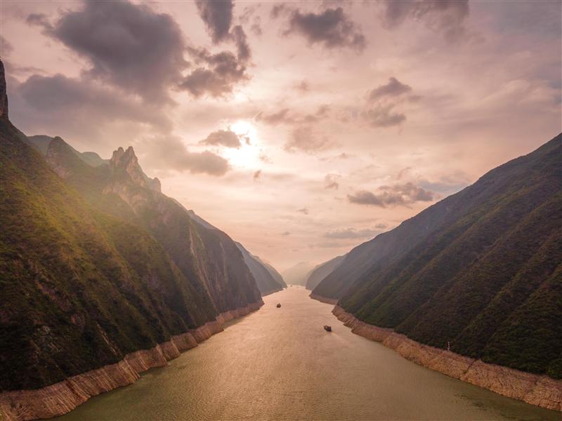 China Three Gorges Chongqing Wushan Wuxi China Three Gorges Chongqing Wushan Wuxi