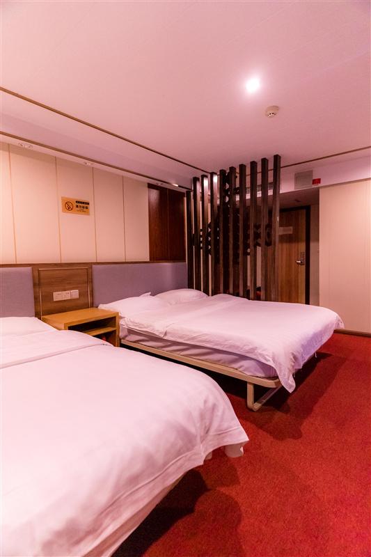 New High Lake Cruise New High Lake Cruise