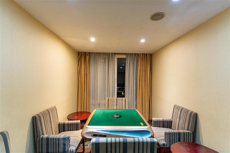 President's Game Room 6 President's Game Room 6