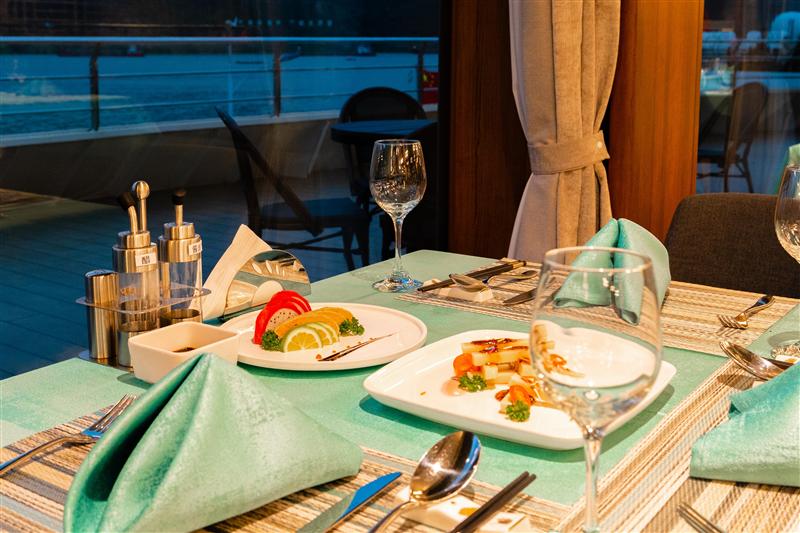 长江叁号时光餐吧 长江叁号时光餐吧