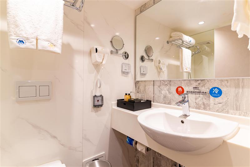 长江叁号豪华标准间 长江叁号豪华标准间