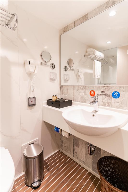 长江叁号豪华标准间 长江叁号豪华标准间