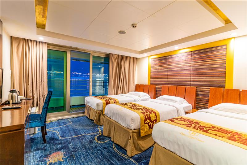 Royal Starlight Triple Room Royal Starlight Triple Room