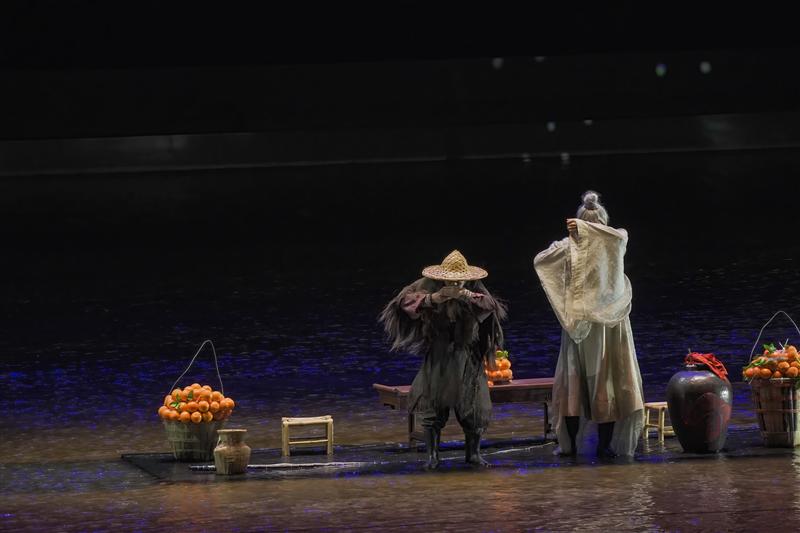 Katie returns to the Three Gorges Katie returns to the Three Gorges