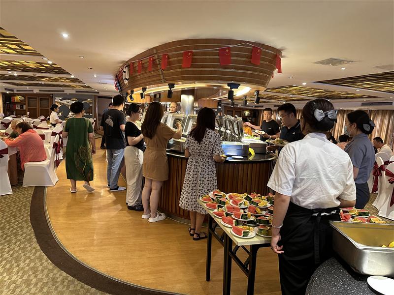 三峡游轮长江印象自助取餐 三峡游轮长江印象自助取餐