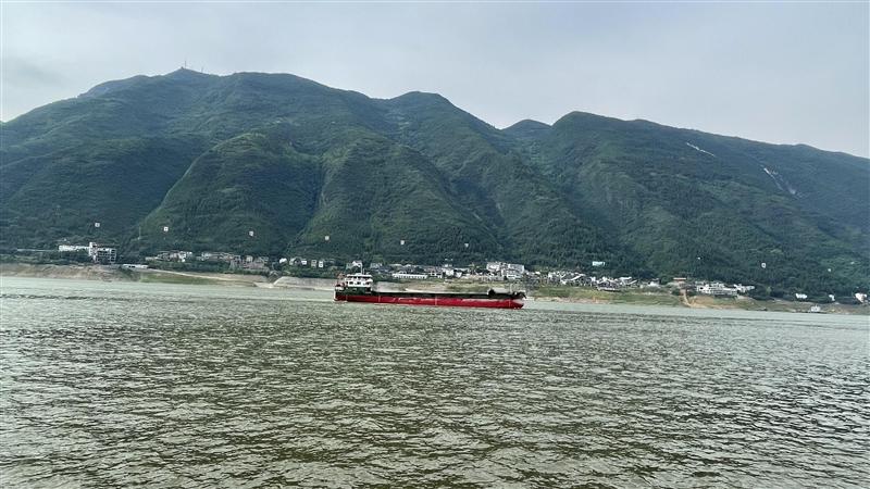 三峡游轮三峡风景 三峡游轮三峡风景
