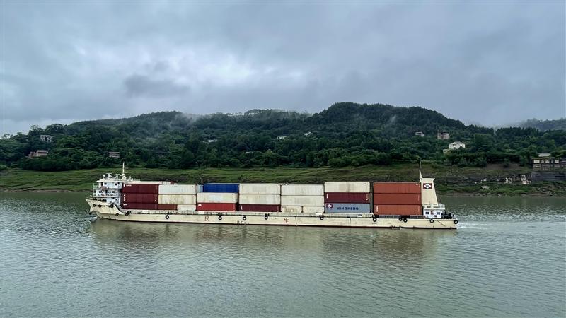 三峡游轮三峡风景 三峡游轮三峡风景