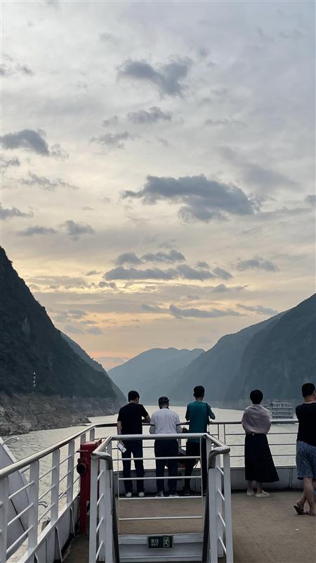 三峡游轮三峡风景长江印象 三峡游轮三峡风景长江印象