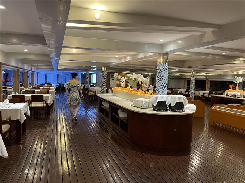 三峡游轮长江印象6楼VIP餐厅 三峡游轮长江印象6楼VIP餐厅